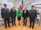 Veterani z ravnateljico OŠ Majdo Kovačič Cimperman in županom Občine Sodražice Blažem Milavcem 