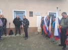 Predsednik Janez Gregorič predstavlja zaslužnega hranitelja orožja  